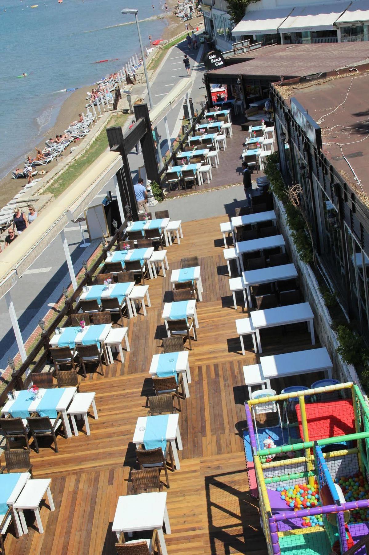 Side Beach Club エクステリア 写真